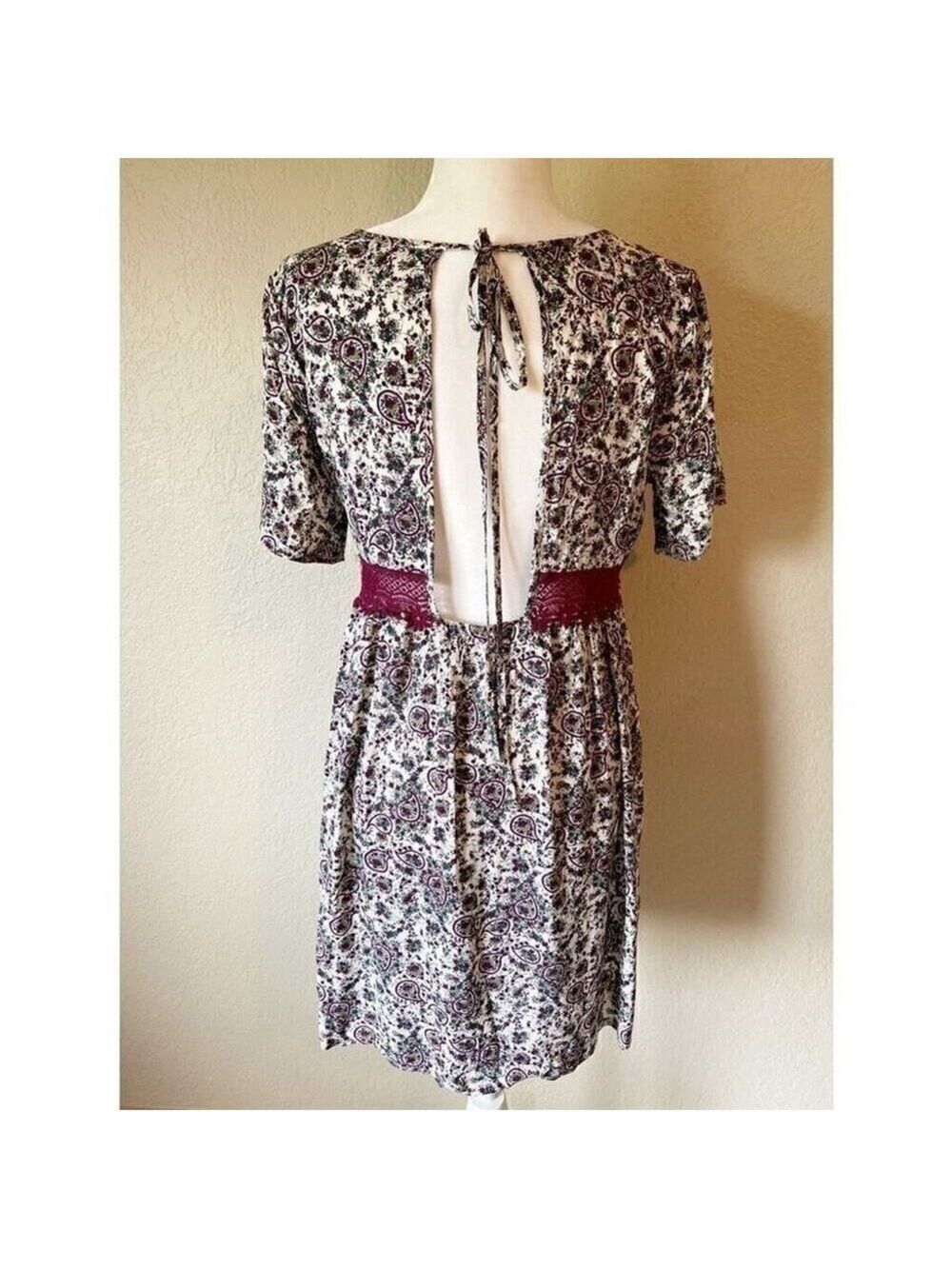 NWT Boutique Floral Dress - Picture 7 of 8
